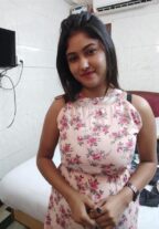 Call Girls In 9958018831 Independent girls in Greater Kailash (Delhi)